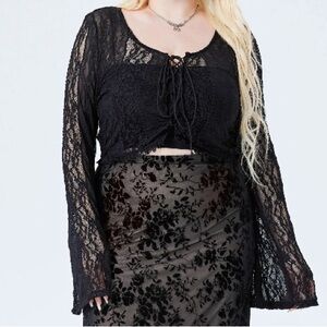 *SOLD* Cider Curve LACE LONG SLEEVE BLOUSE